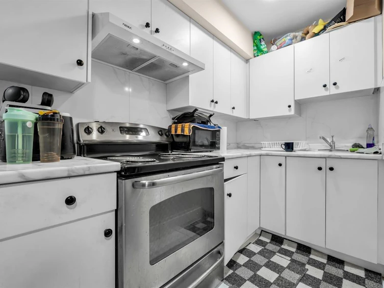 12521 Grove Crescent, Surrey, BC, V3V 2L6 - 17
