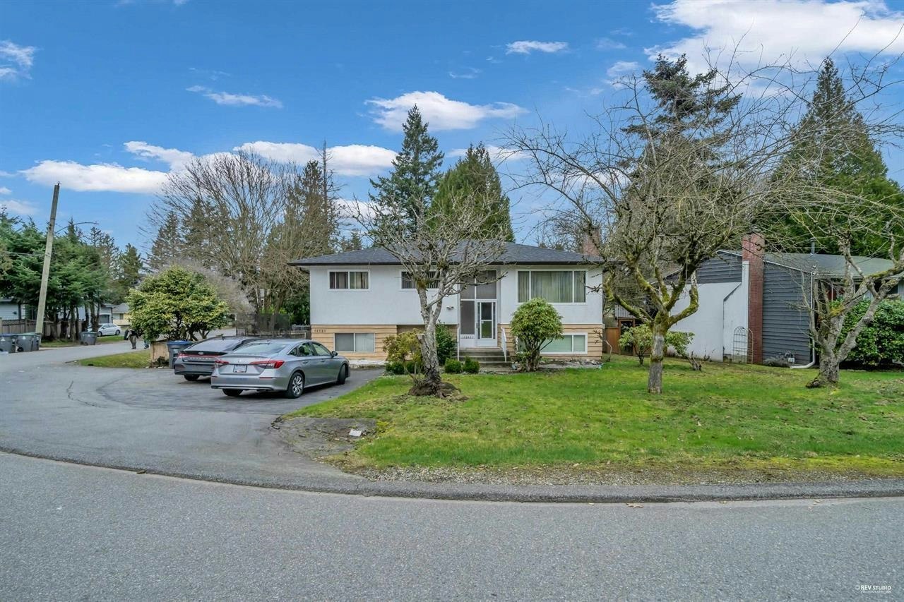 12521 Grove Crescent, Surrey, BC, V3V 2L6