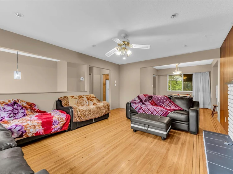 12521 Grove Crescent, Surrey, BC, V3V 2L6 - 2