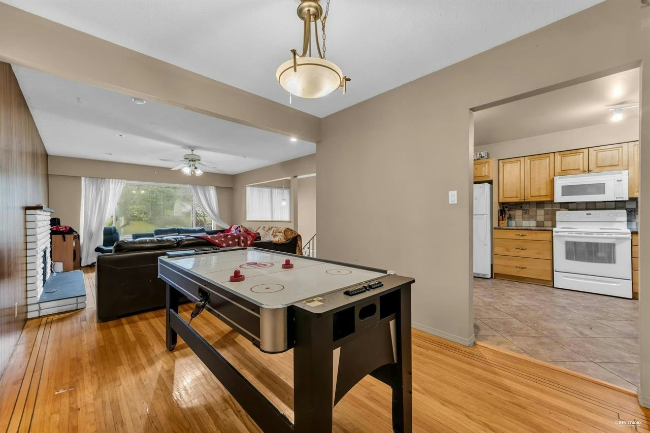 12521 Grove Crescent, Surrey, BC, V3V 2L6 - 5