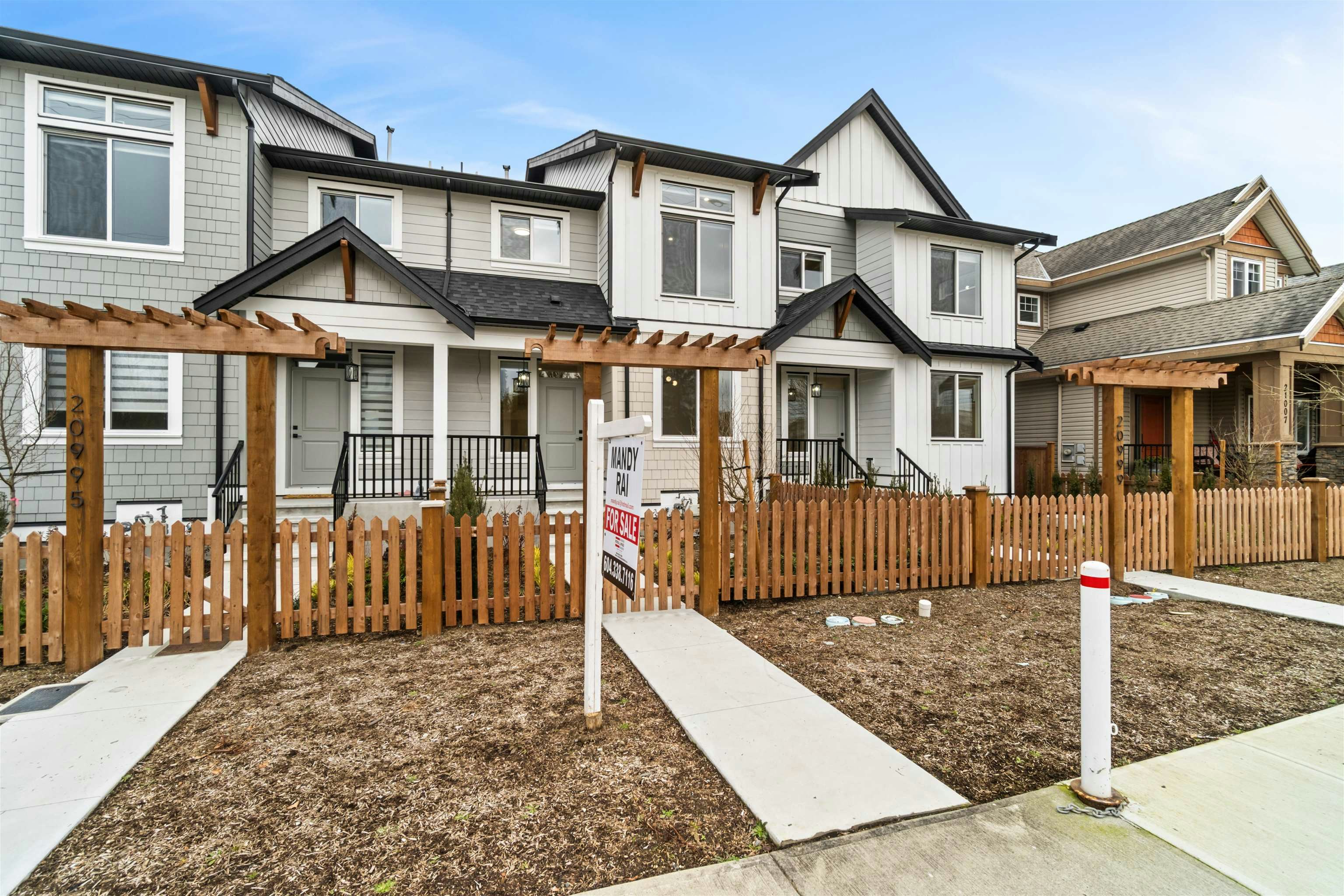 20997 83 Avenue, Langley, BC, V2Y 4K4