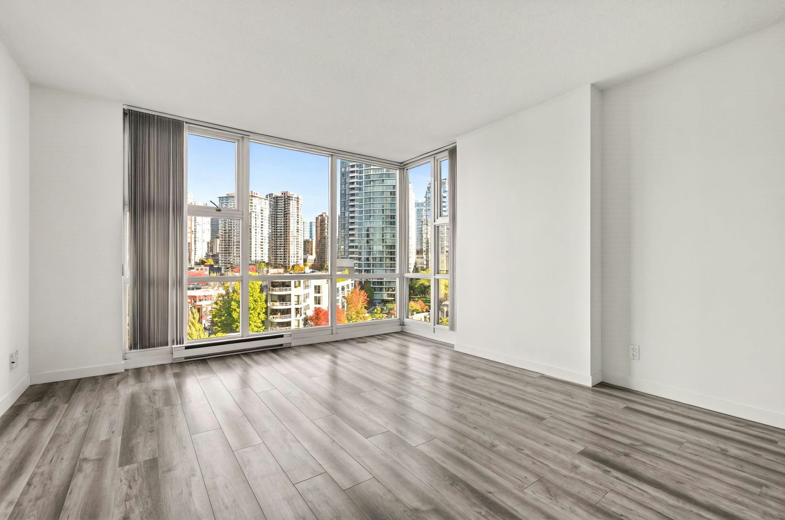 1005-193 Aquarius Mews, Vancouver, BC, V6Z 2Y3 - 8