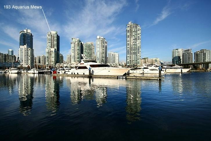 1005-193 Aquarius Mews, Vancouver, BC, V6Z 2Y3 - 2