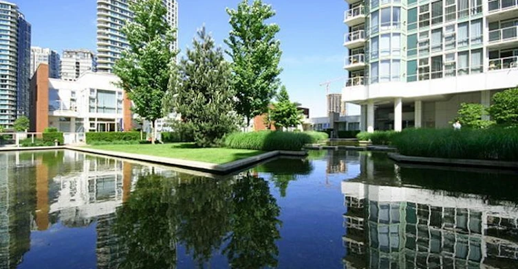 1005-193 Aquarius Mews, Vancouver, BC, V6Z 2Y3 - 4