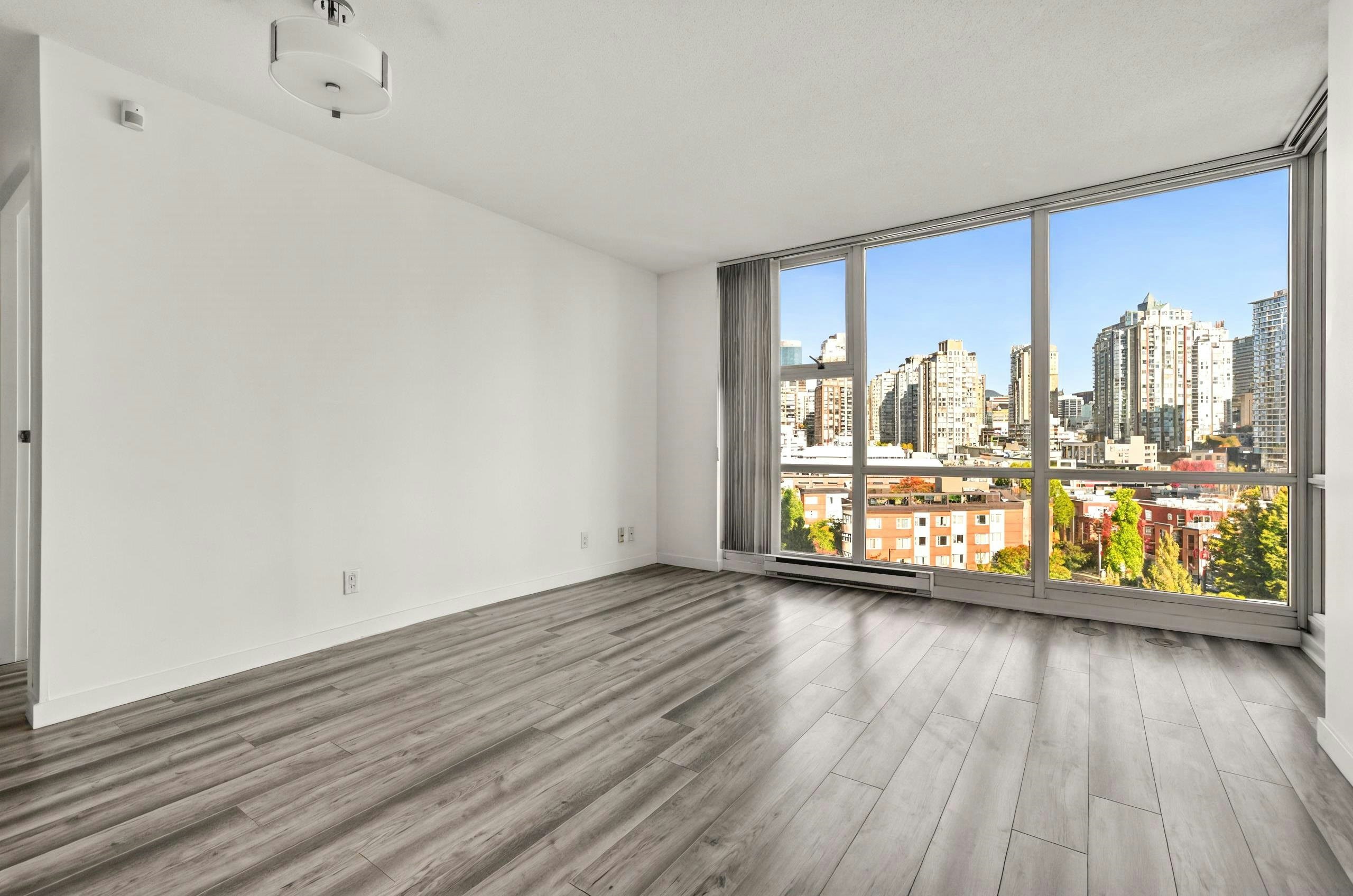 1005-193 Aquarius Mews, Vancouver, BC, V6Z 2Y3 - 9