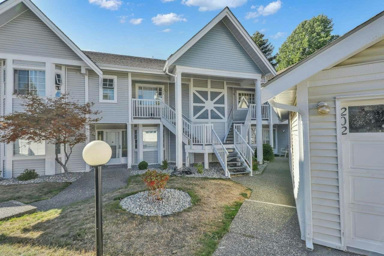 202-9109 154 Street, Surrey, BC, V3R 9G8