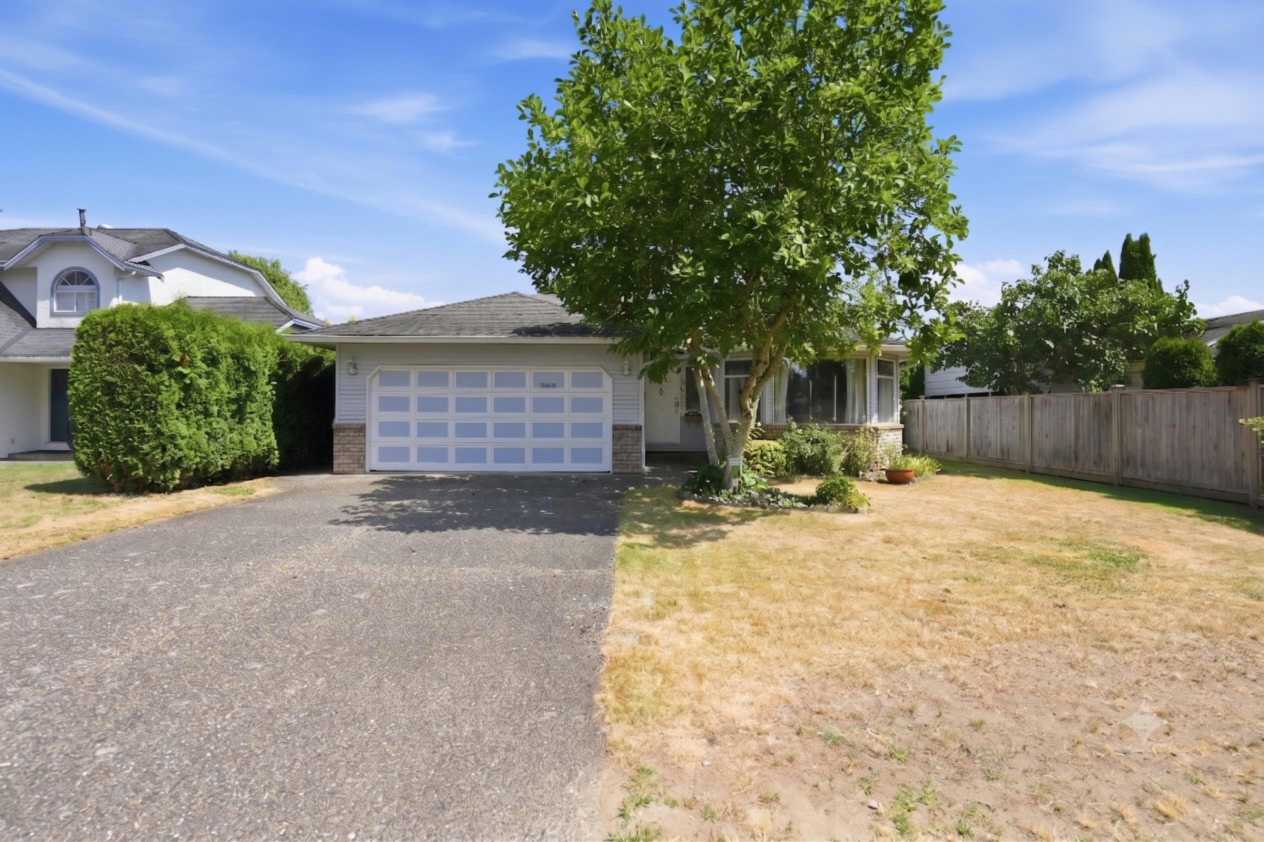 5088 207 Street, Langley, BC, V3A 7T8