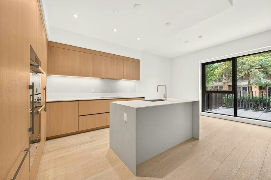 1528 W 6th Avenue, Vancouver, BC, V6J 0J9 - 11