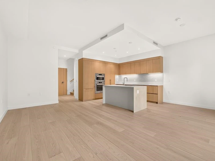1528 W 6th Avenue, Vancouver, BC, V6J 0J9 - 8