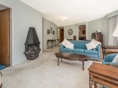 955 50b Street - 4