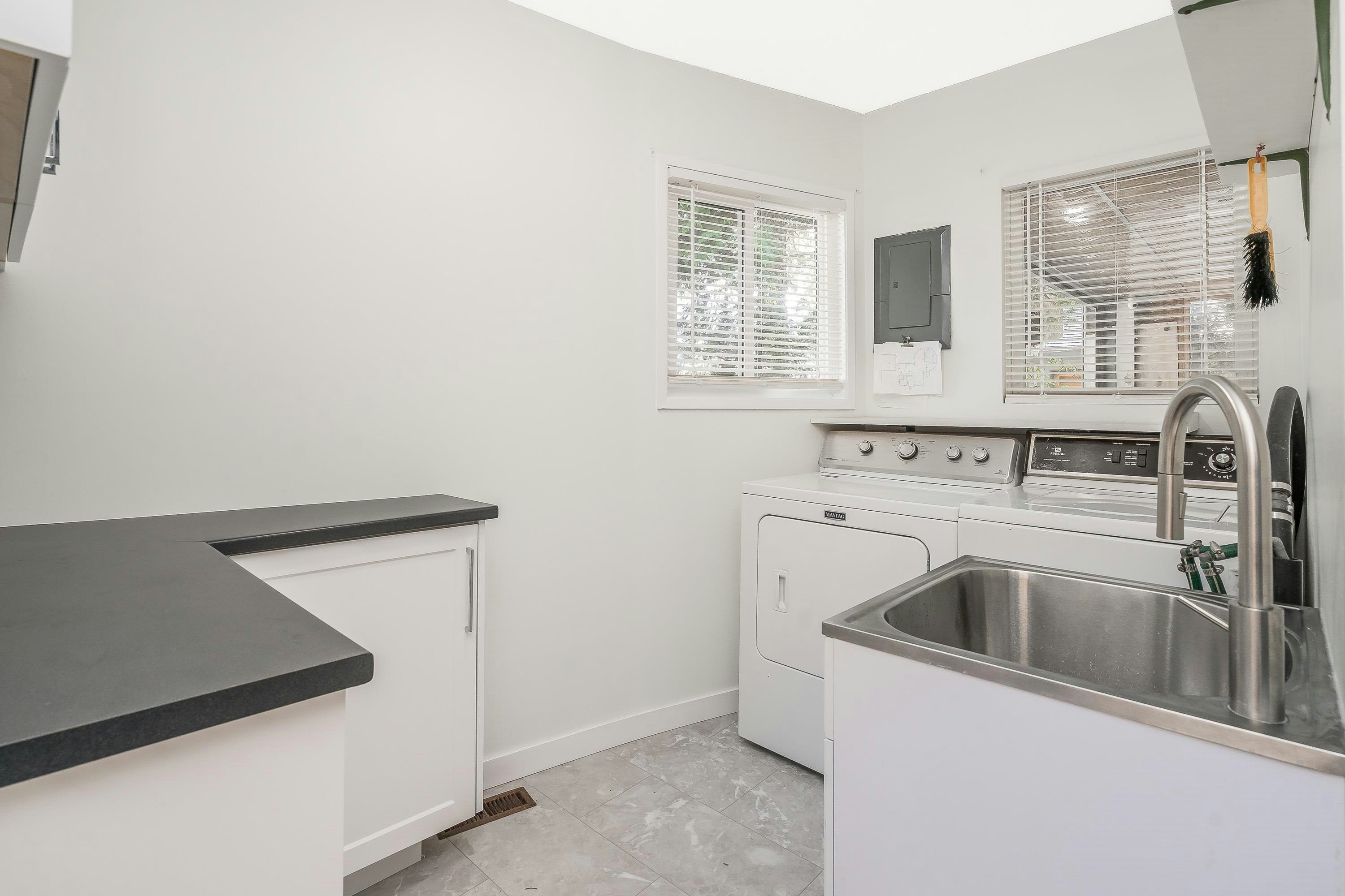 955 50b Street, Delta, BC, V4M 2V8 - 11