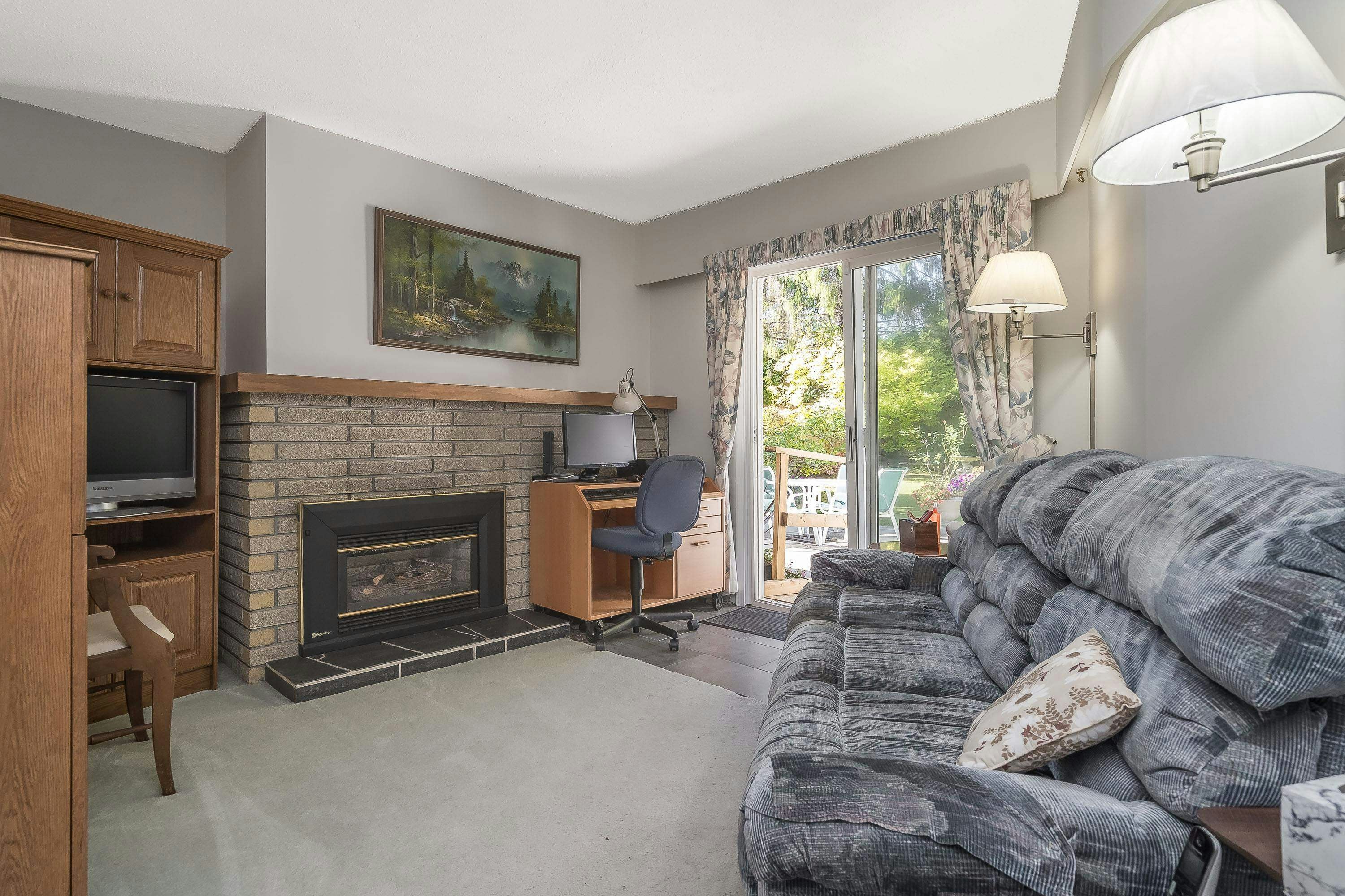 955 50b Street - 3