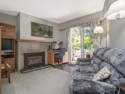 955 50b Street - 3
