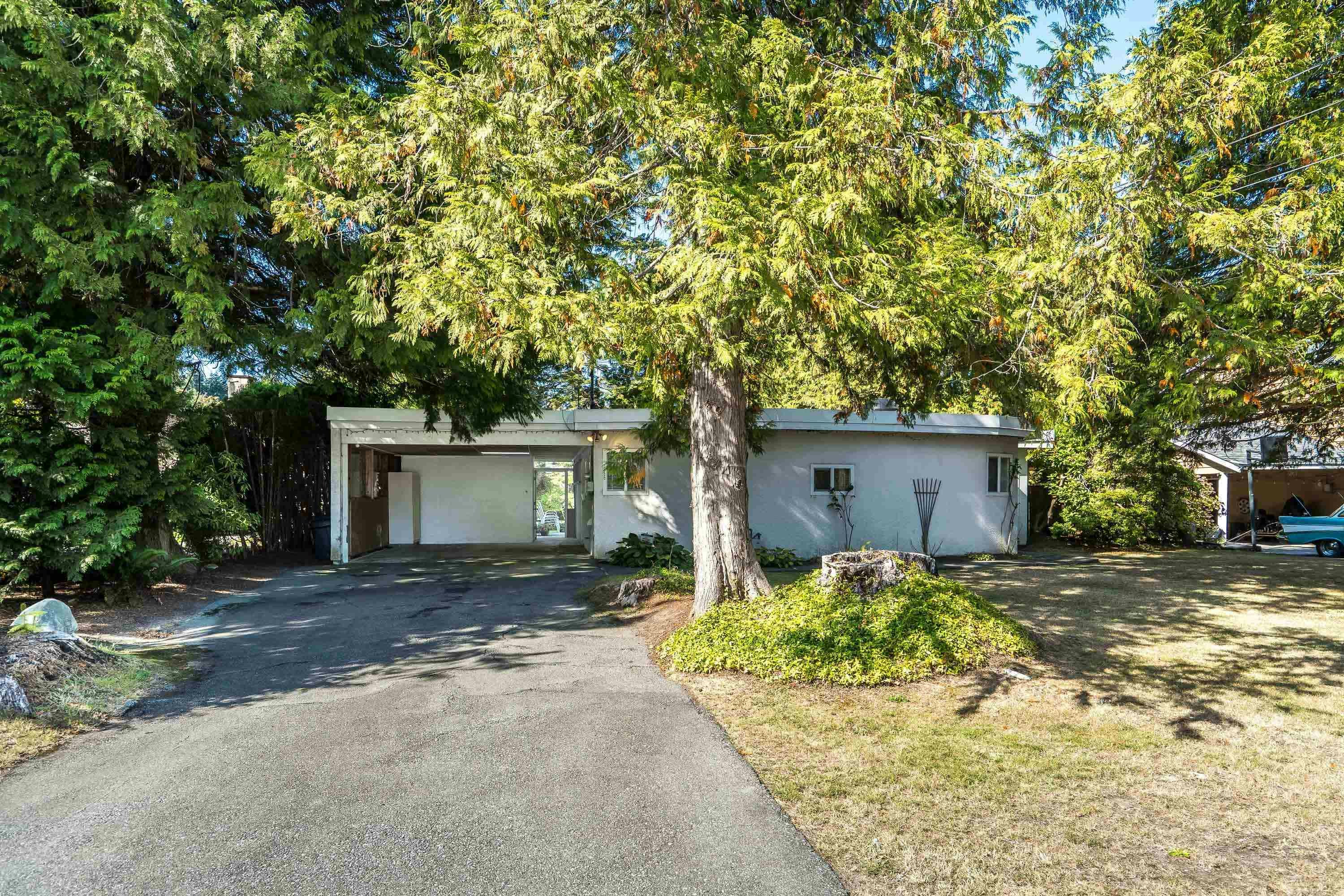 955 50b Street, Delta, BC, V4M 2V8