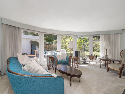 955 50b Street - 5