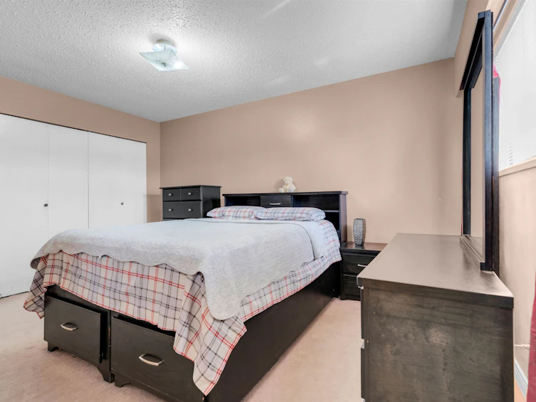 14110 72a Avenue, Surrey, BC, V3W 7M7 - 12