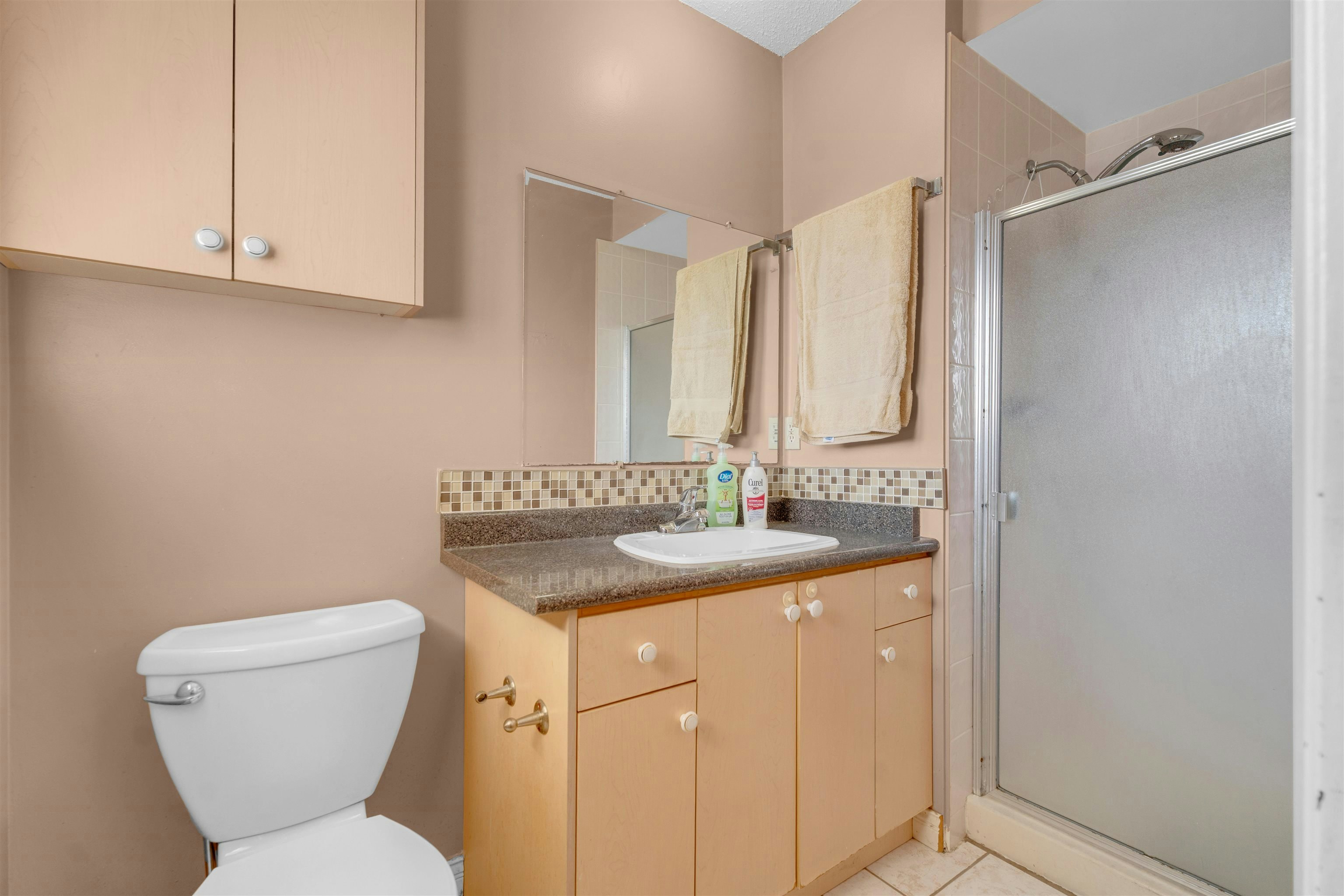 14110 72a Avenue, Surrey, BC, V3W 7M7 - 14