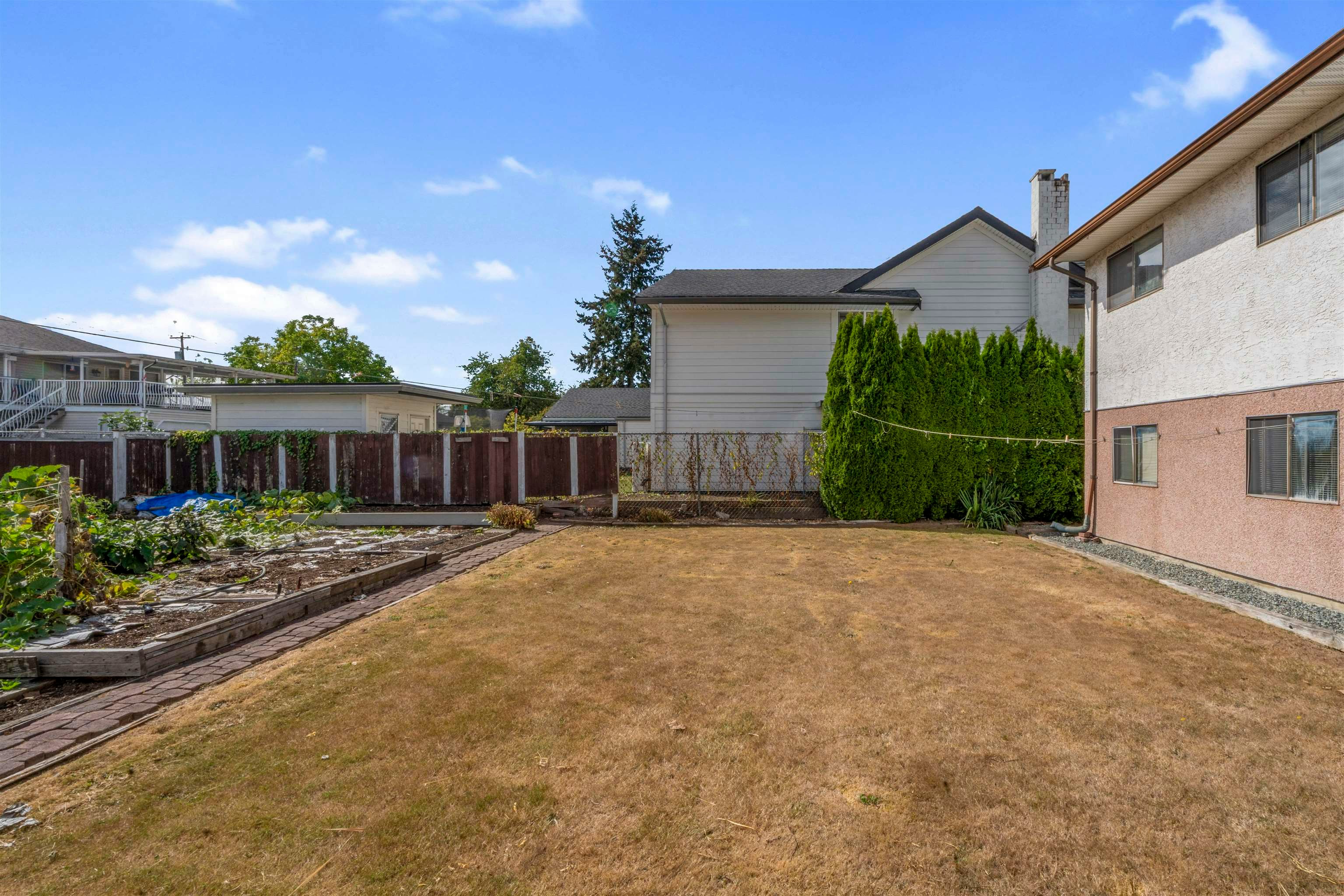 14110 72a Avenue, Surrey, BC, V3W 7M7 - 24