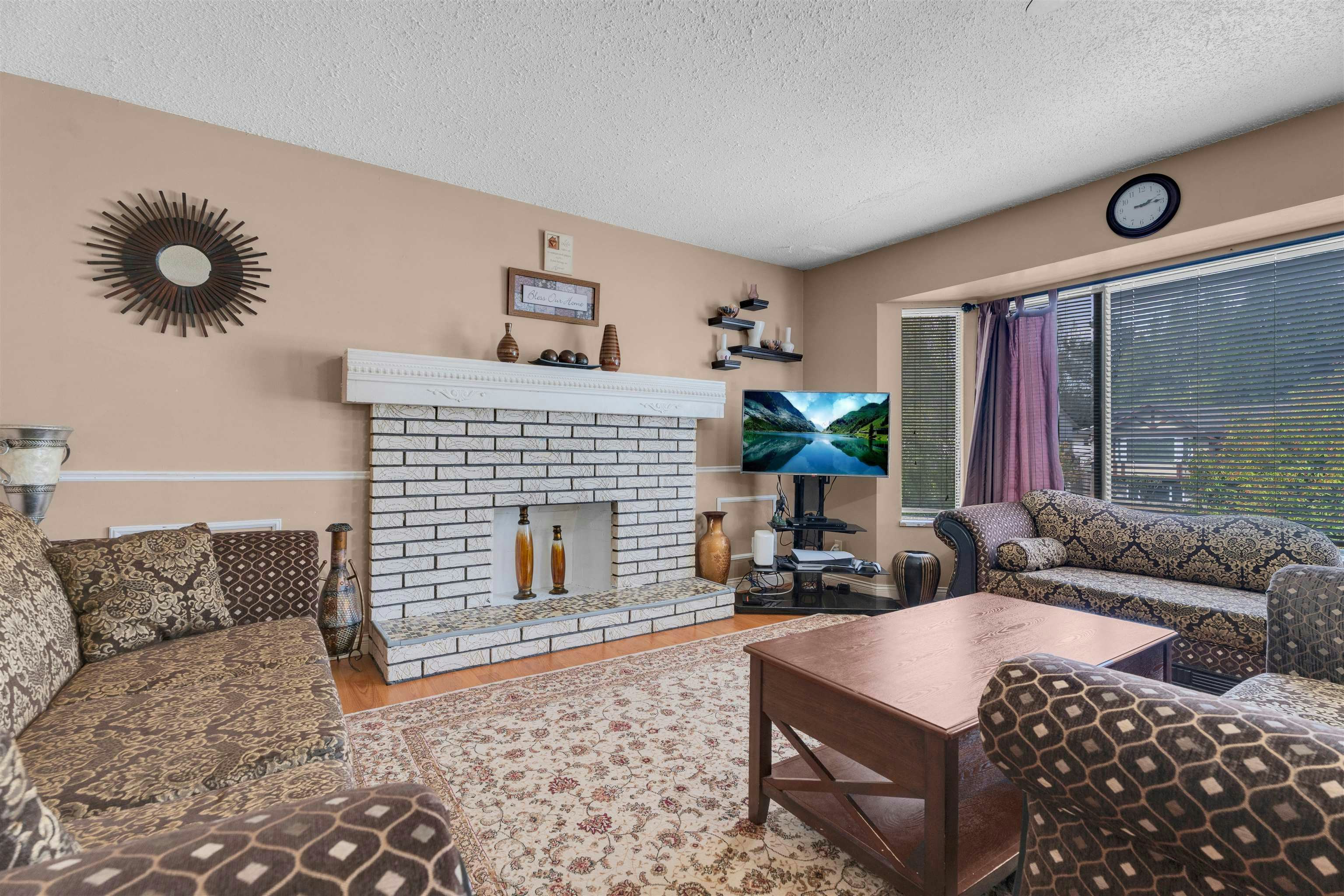 14110 72a Avenue, Surrey, BC, V3W 7M7 - 2