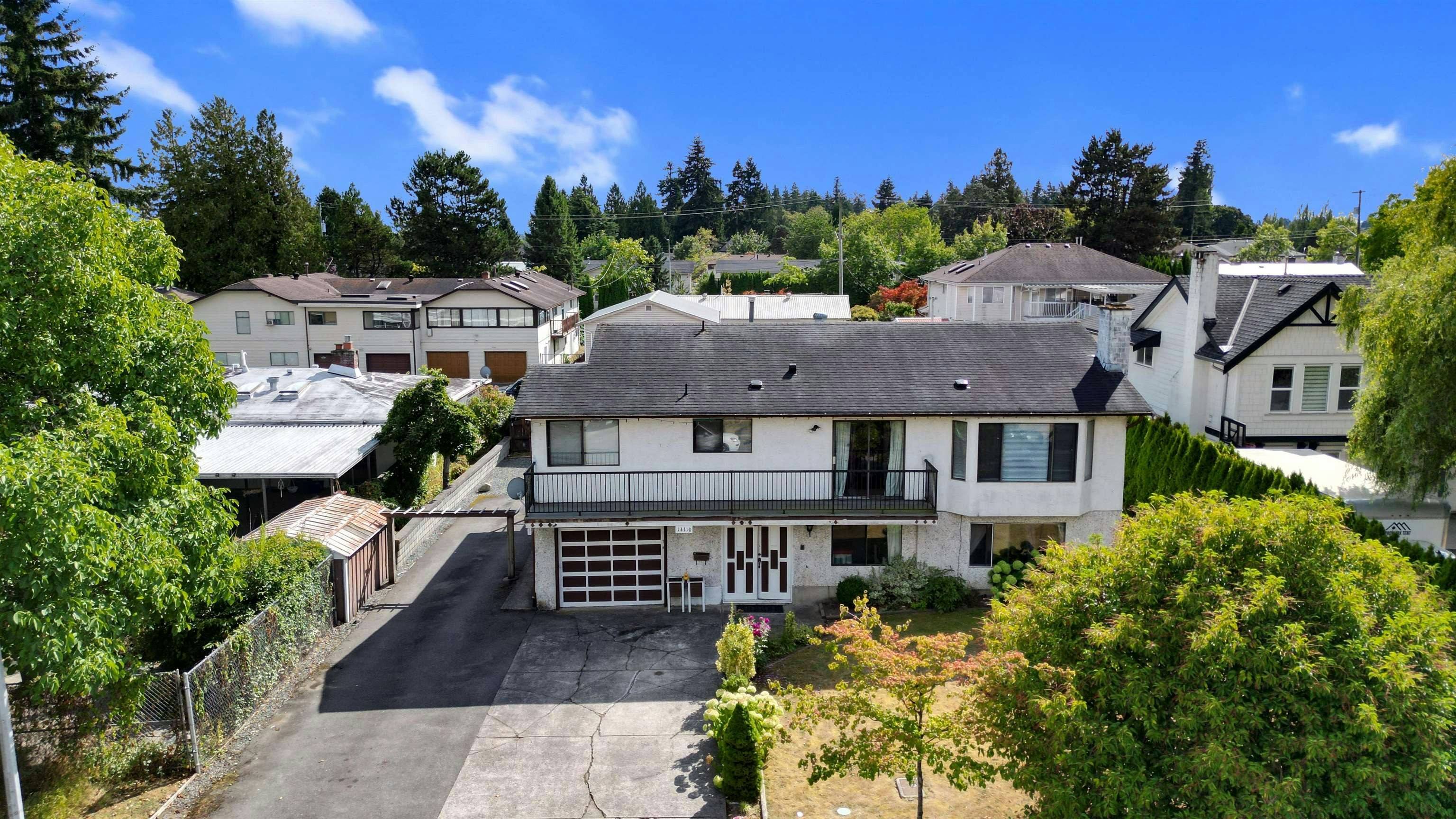14110 72a Avenue, Surrey, BC, V3W 7M7