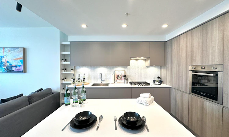 2511-3833 Evergreen Place