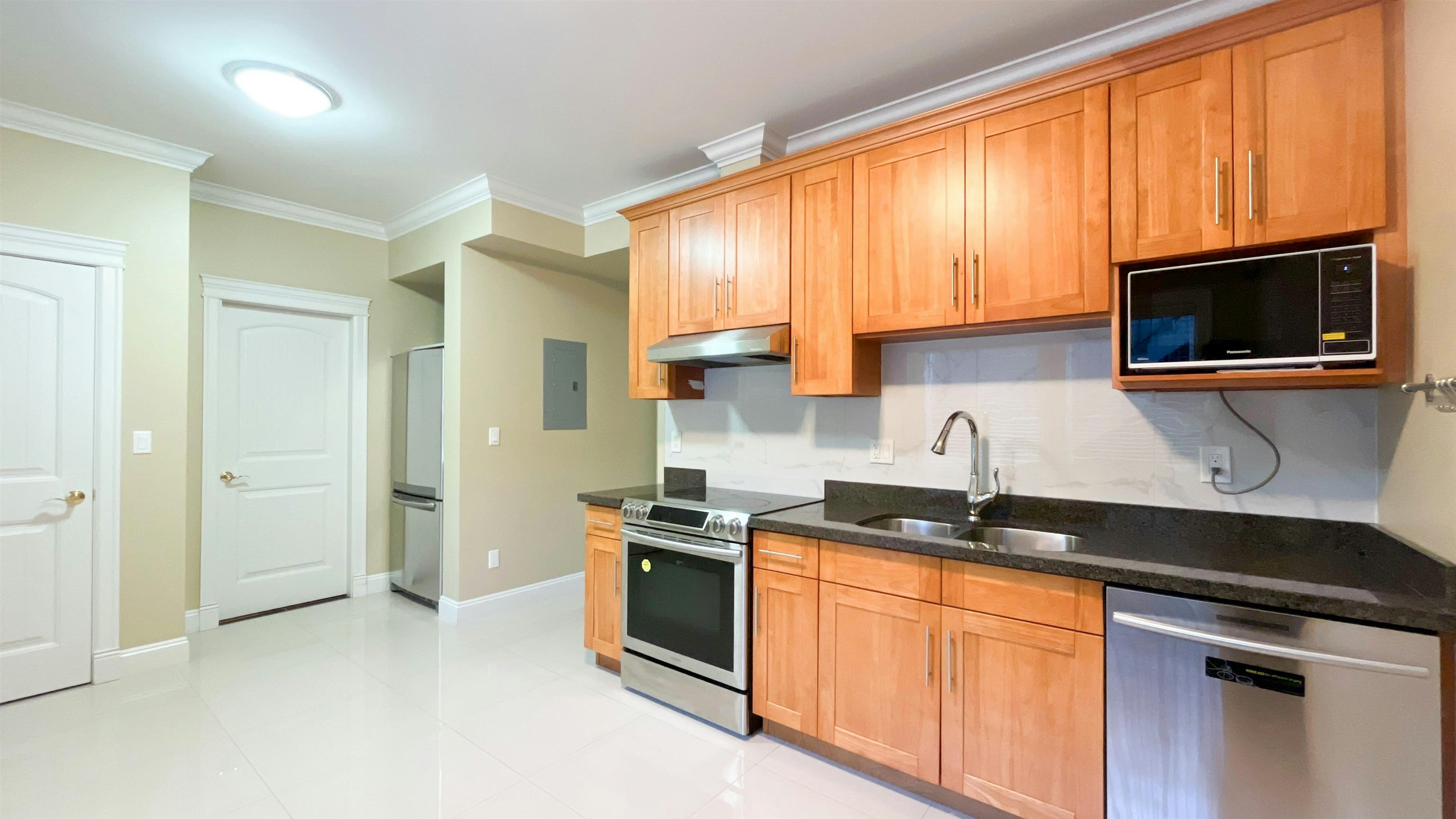 4319 Greta Street, Burnaby, BC, V5J 1N9 - 35