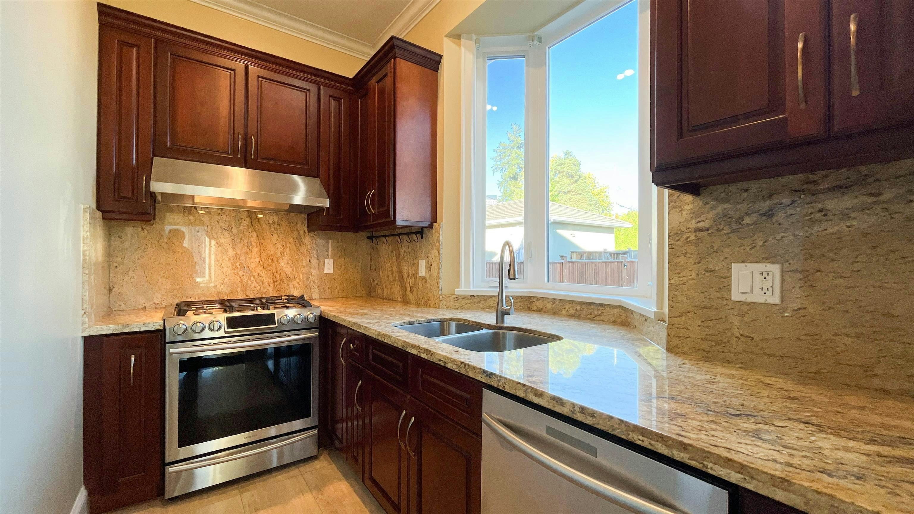 4319 Greta Street, Burnaby, BC, V5J 1N9 - 17