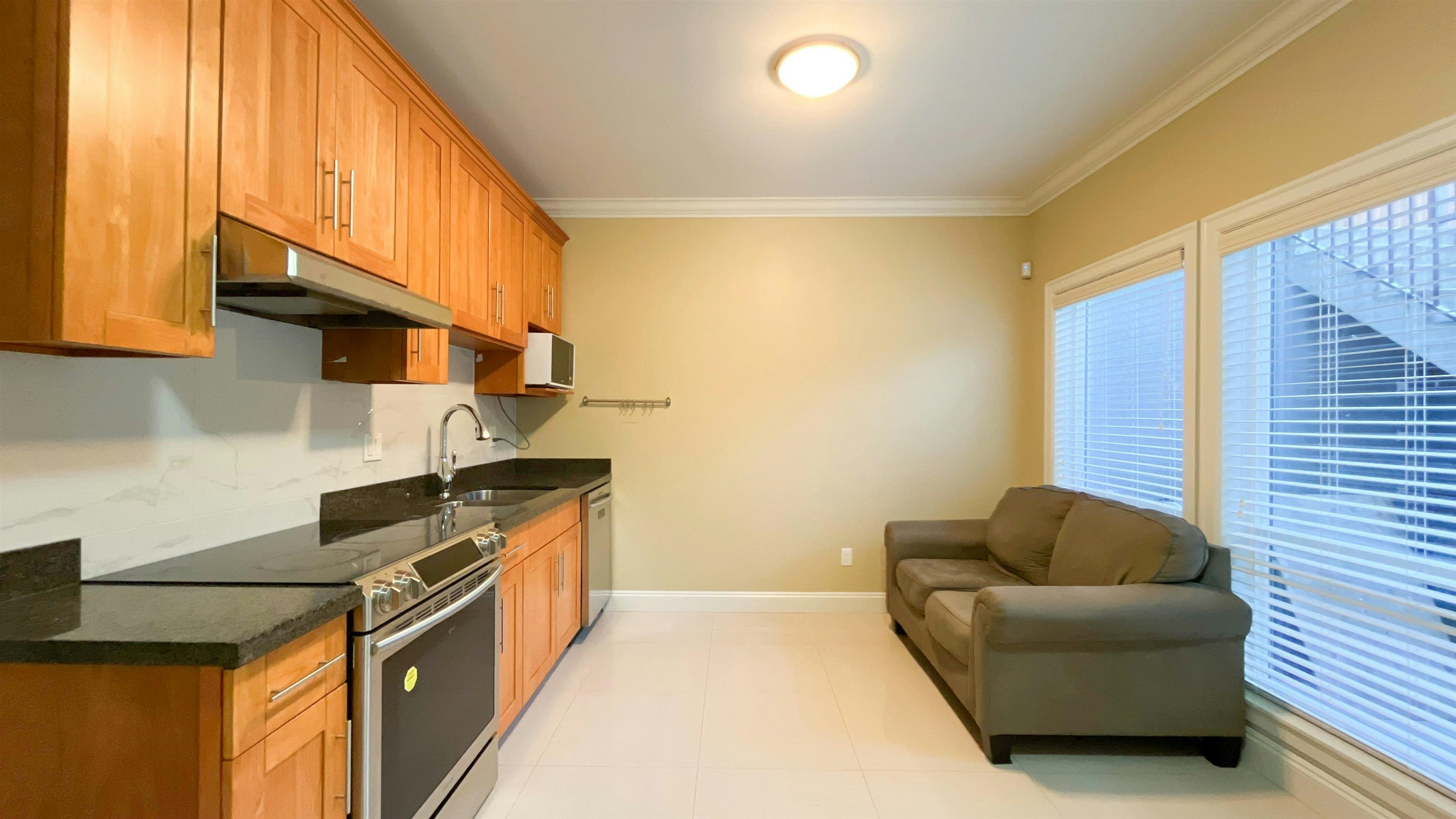 4319 Greta Street, Burnaby, BC, V5J 1N9 - 34