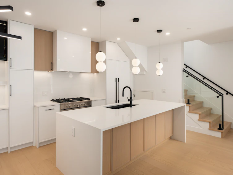 1-5969 Granville Street, Vancouver, BC, V6M 3C9 - 8