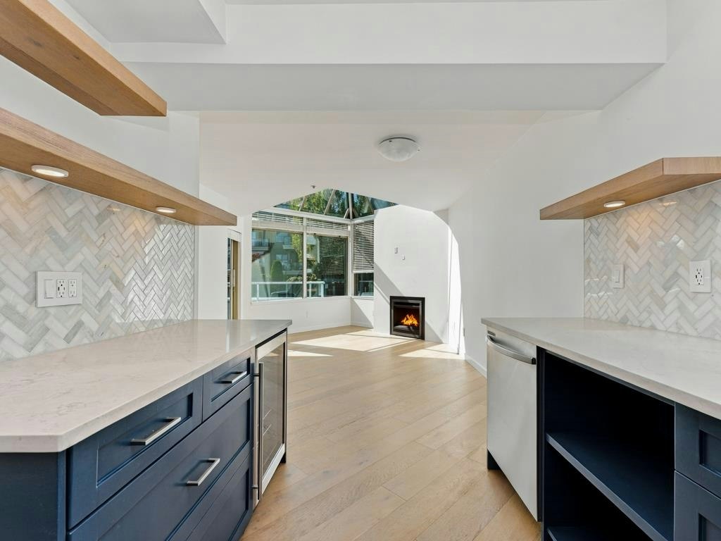 204-565 17 Street, West Vancouver, BC, V7V 3S9 - 8