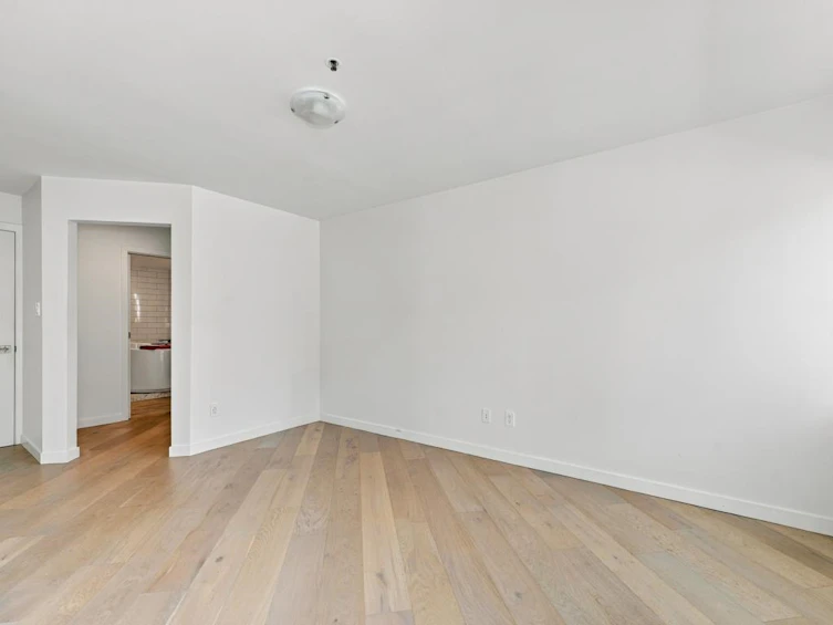 204-565 17 Street, West Vancouver, BC, V7V 3S9 - 21