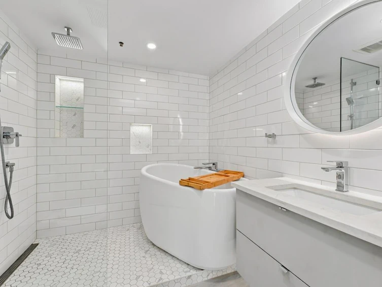 204-565 17 Street, West Vancouver, BC, V7V 3S9 - 23
