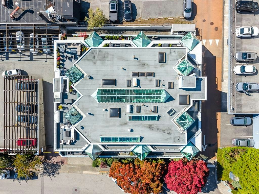 204-565 17 Street, West Vancouver, BC, V7V 3S9 - 33
