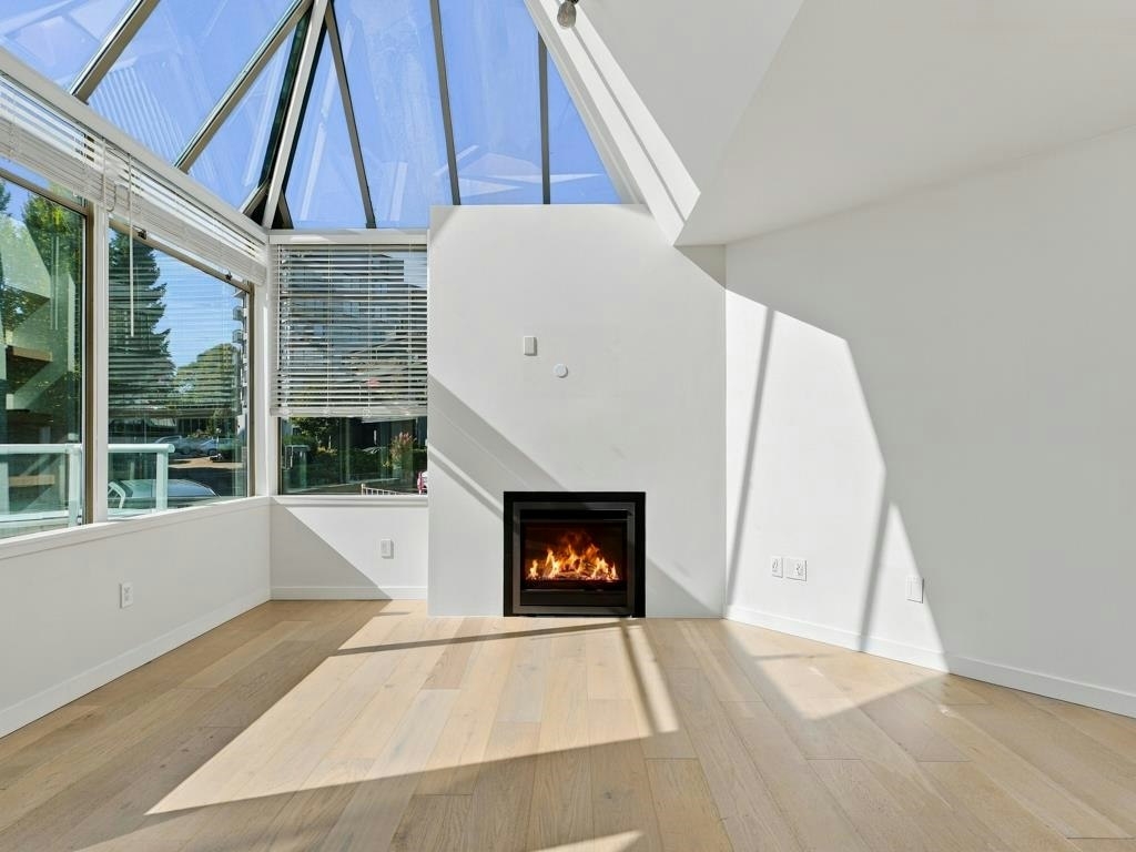 204-565 17 Street, West Vancouver, BC, V7V 3S9 - 10