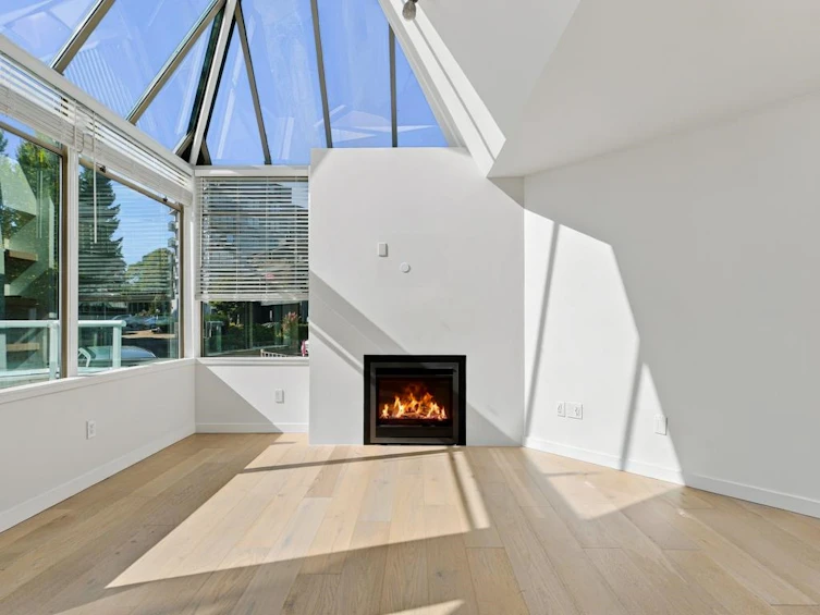 204-565 17 Street, West Vancouver, BC, V7V 3S9 - 10