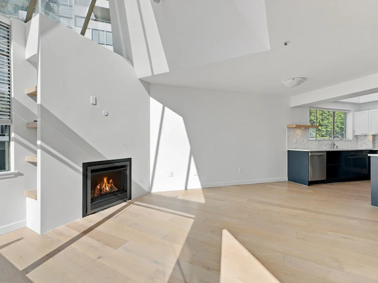 204-565 17 Street, West Vancouver, BC, V7V 3S9 - 11