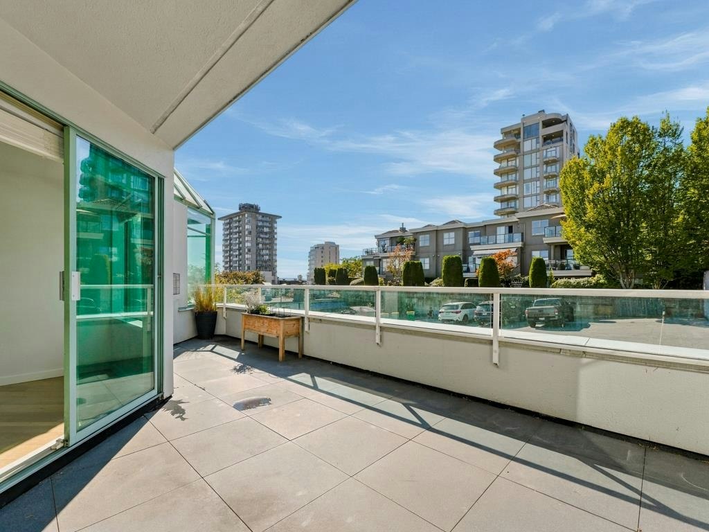 204-565 17 Street, West Vancouver, BC, V7V 3S9 - 15