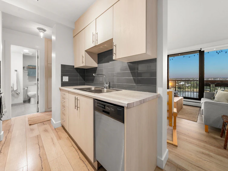 1207-1330 Harwood Street, Vancouver, BC, V6E 1S8 - 6