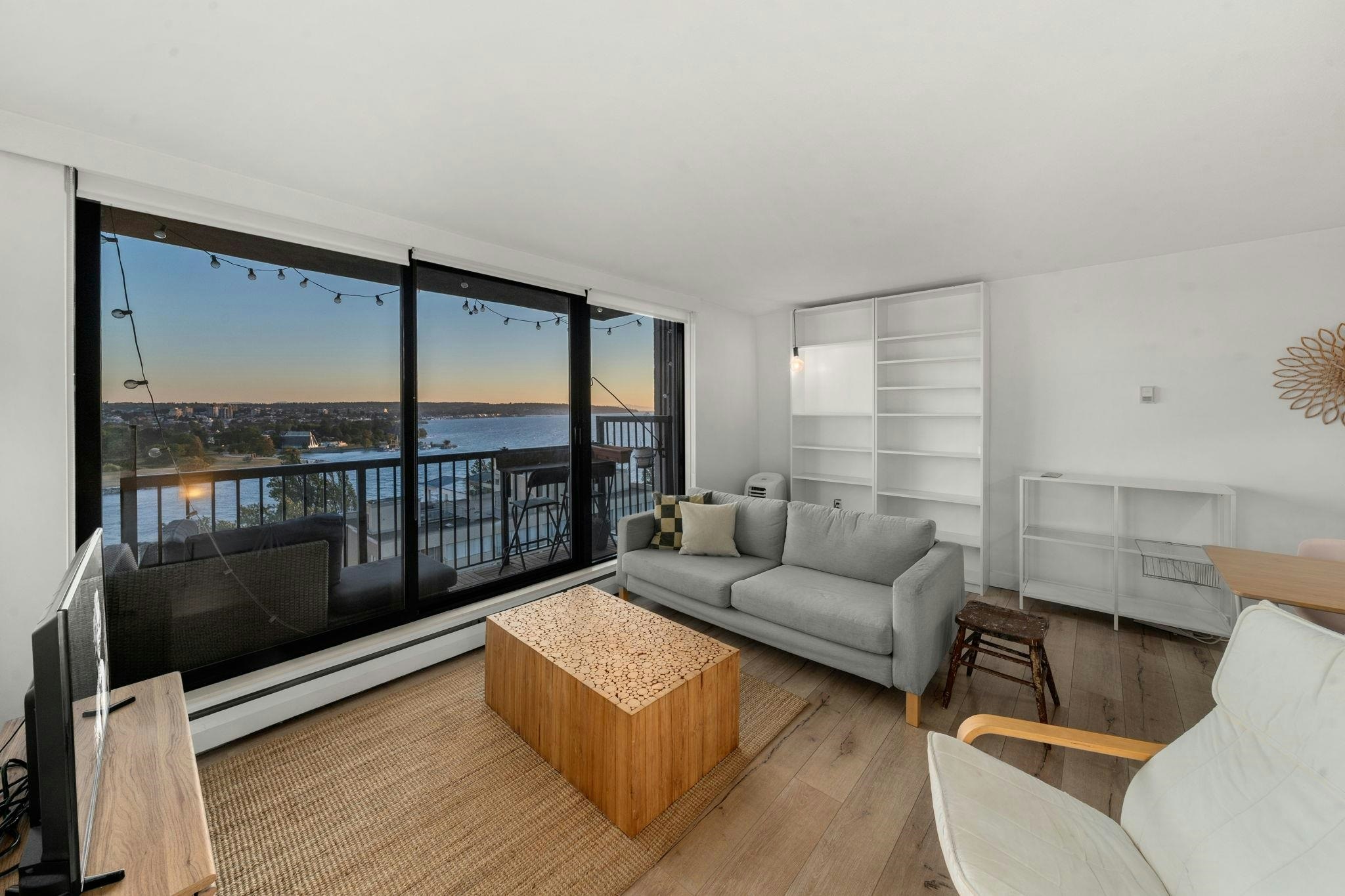 1207-1330 Harwood Street - 2