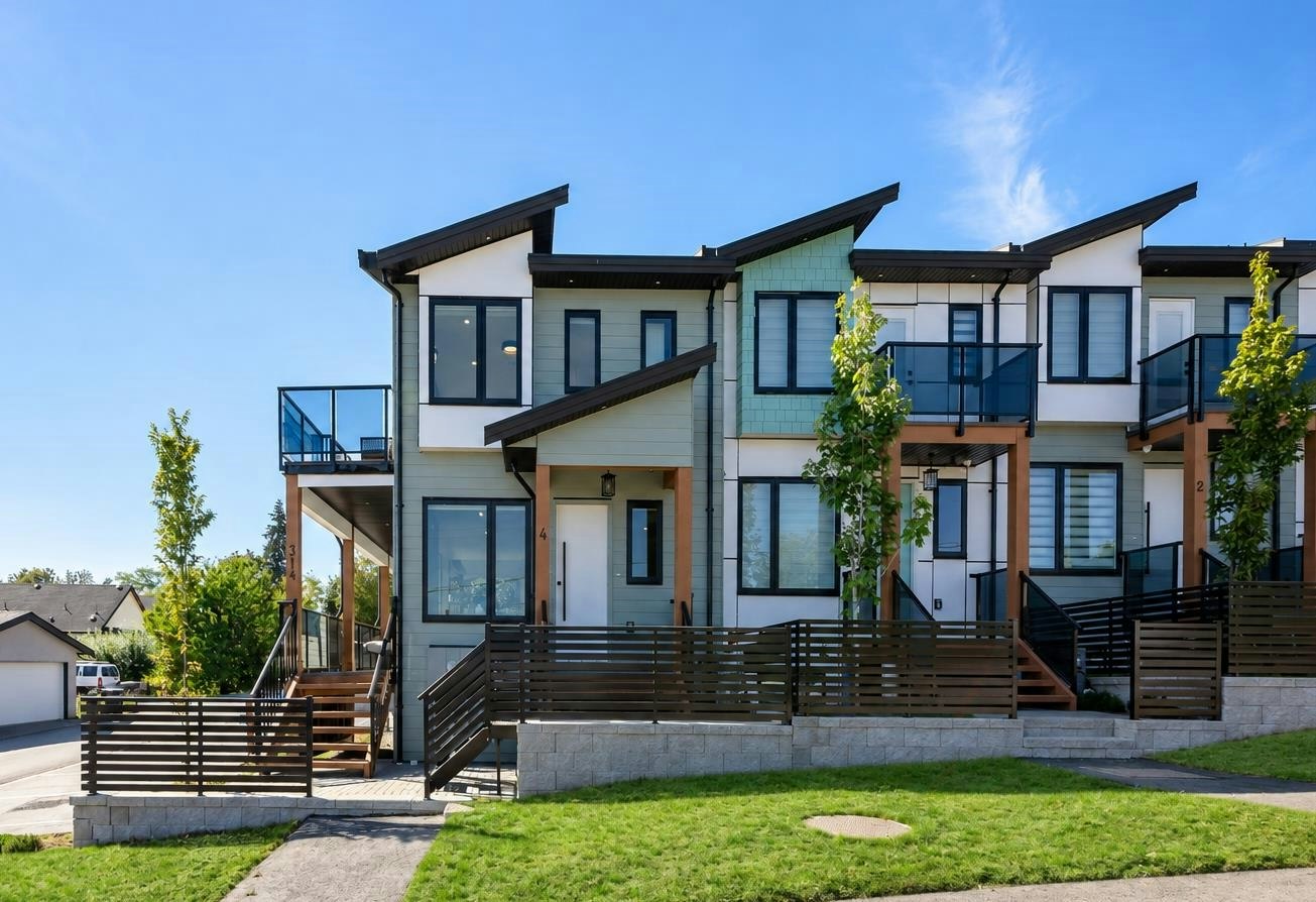 102-314 Nelson Street, Coquitlam, BC, V3K 4N3