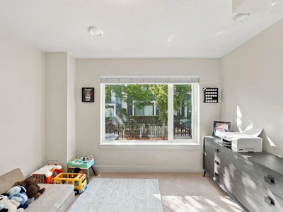 202-2277 Oak Meadows Drive - 4
