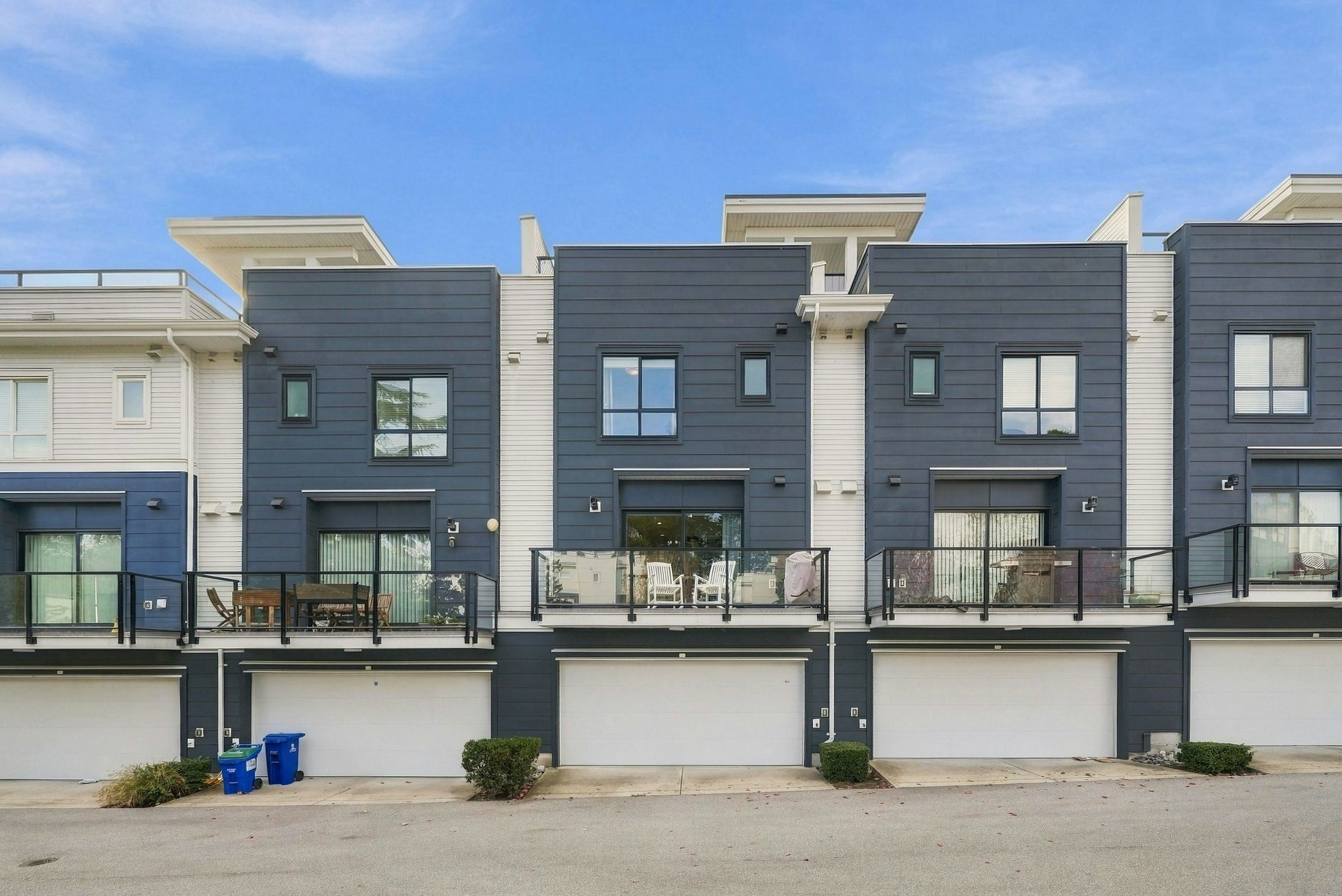 202-2277 Oak Meadows Drive - 2
