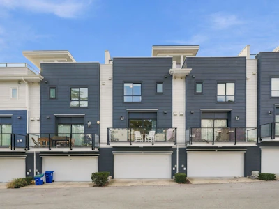202-2277 Oak Meadows Drive - 2