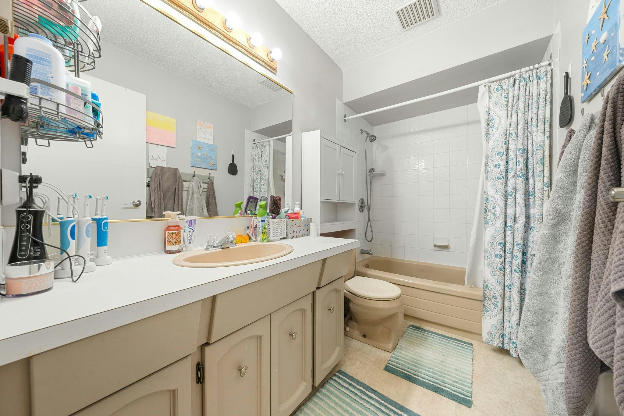 140-142 St. Patricks Avenue, North Vancouver, BC, V7L 3N2 - 24