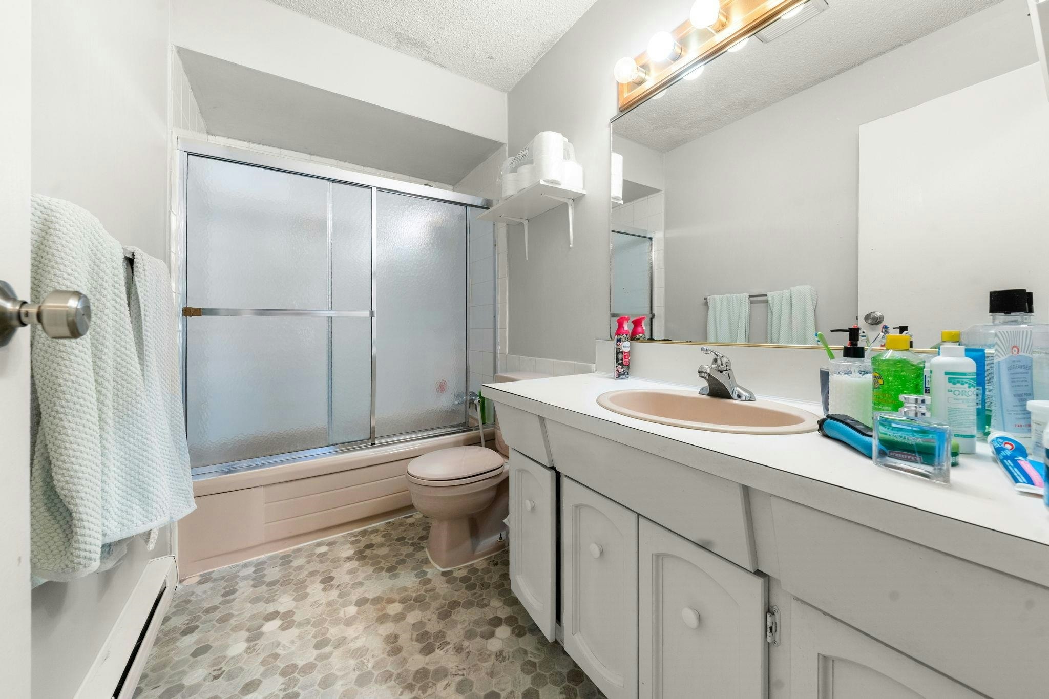 140-142 St. Patricks Avenue, North Vancouver, BC, V7L 3N2 - 17