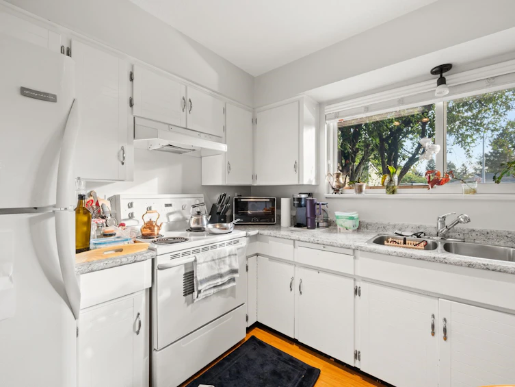 19412 62 Avenue, Surrey, BC, V3S 7L4 - 16