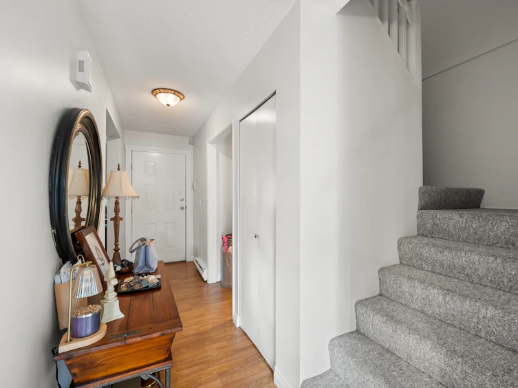 19412 62 Avenue, Surrey, BC, V3S 7L4 - 21