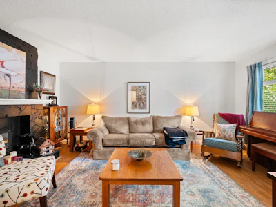 19412 62 Avenue - 2