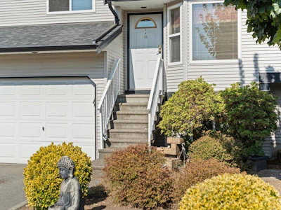 42-34332 Maclure Road - 2