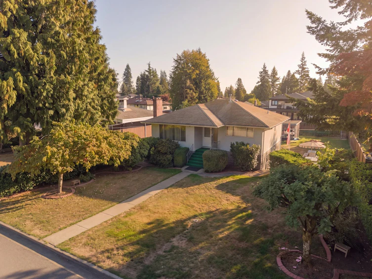 1110 Cottonwood Avenue, Coquitlam, BC, V3J 2T3 - 10
